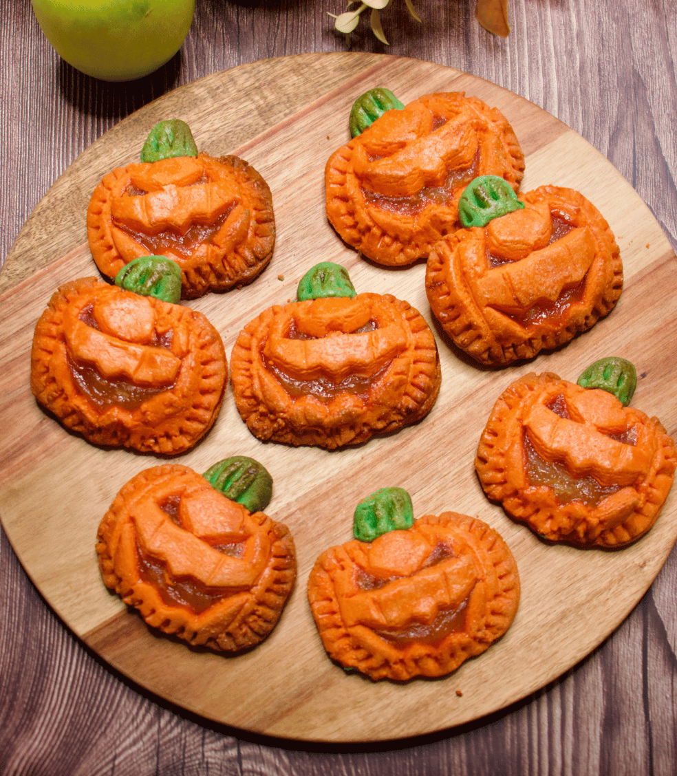 Deliciously Spooky Pumpkin Shaped Apple & Cinnamon Pies